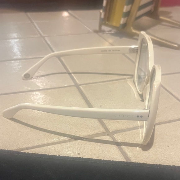 Gucci sunglasses GG04725 Ivory oversized - Picture 9 of 10